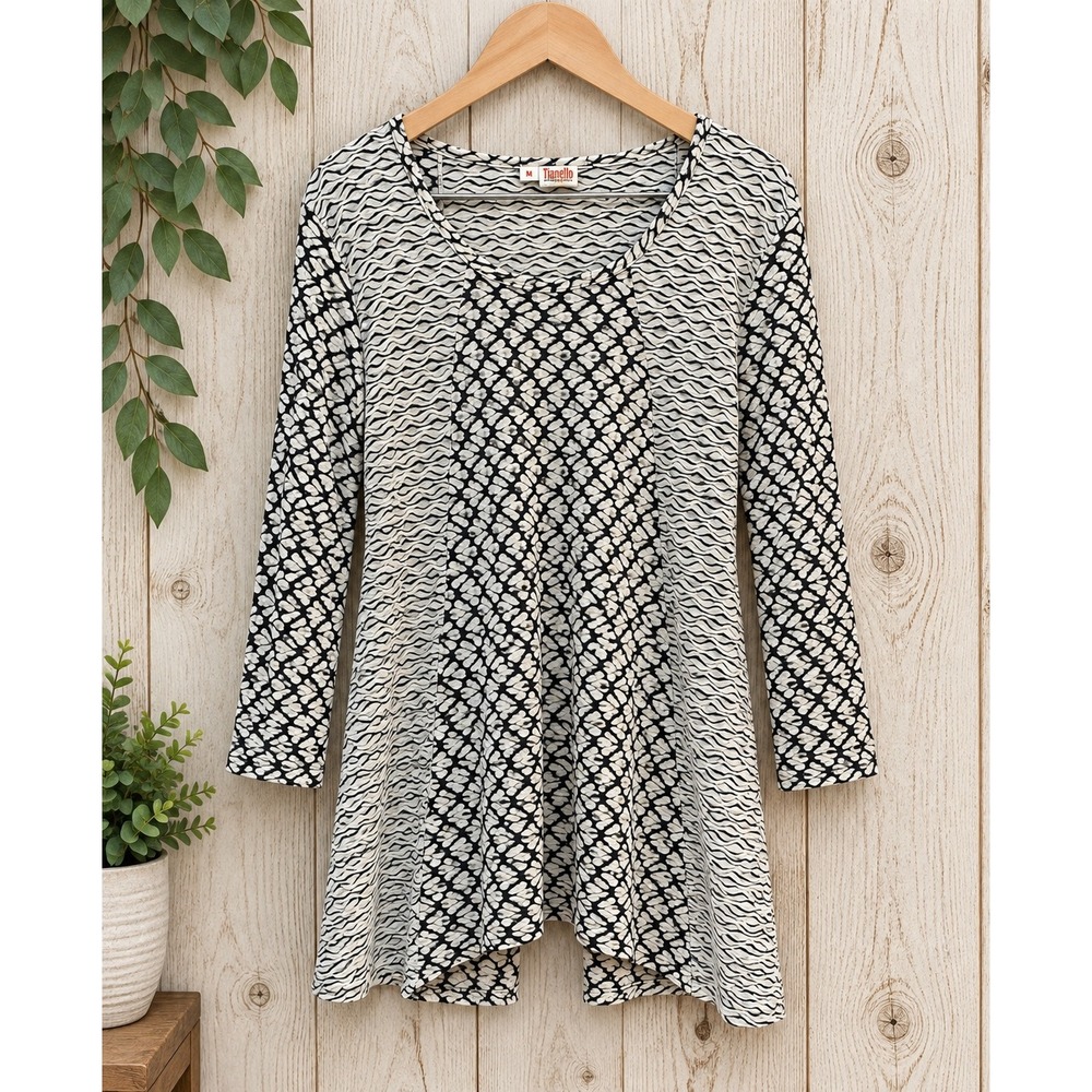 Tianello Aston Tunic Top Black White Textured Geometric Made in USA Steve Barry